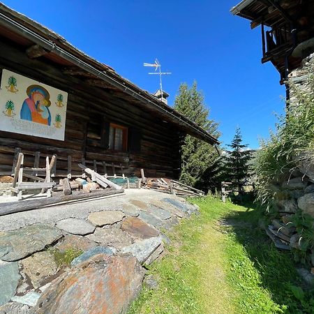 Rifugio Guide Frachey Hotel Saint Jacques Buitenkant foto