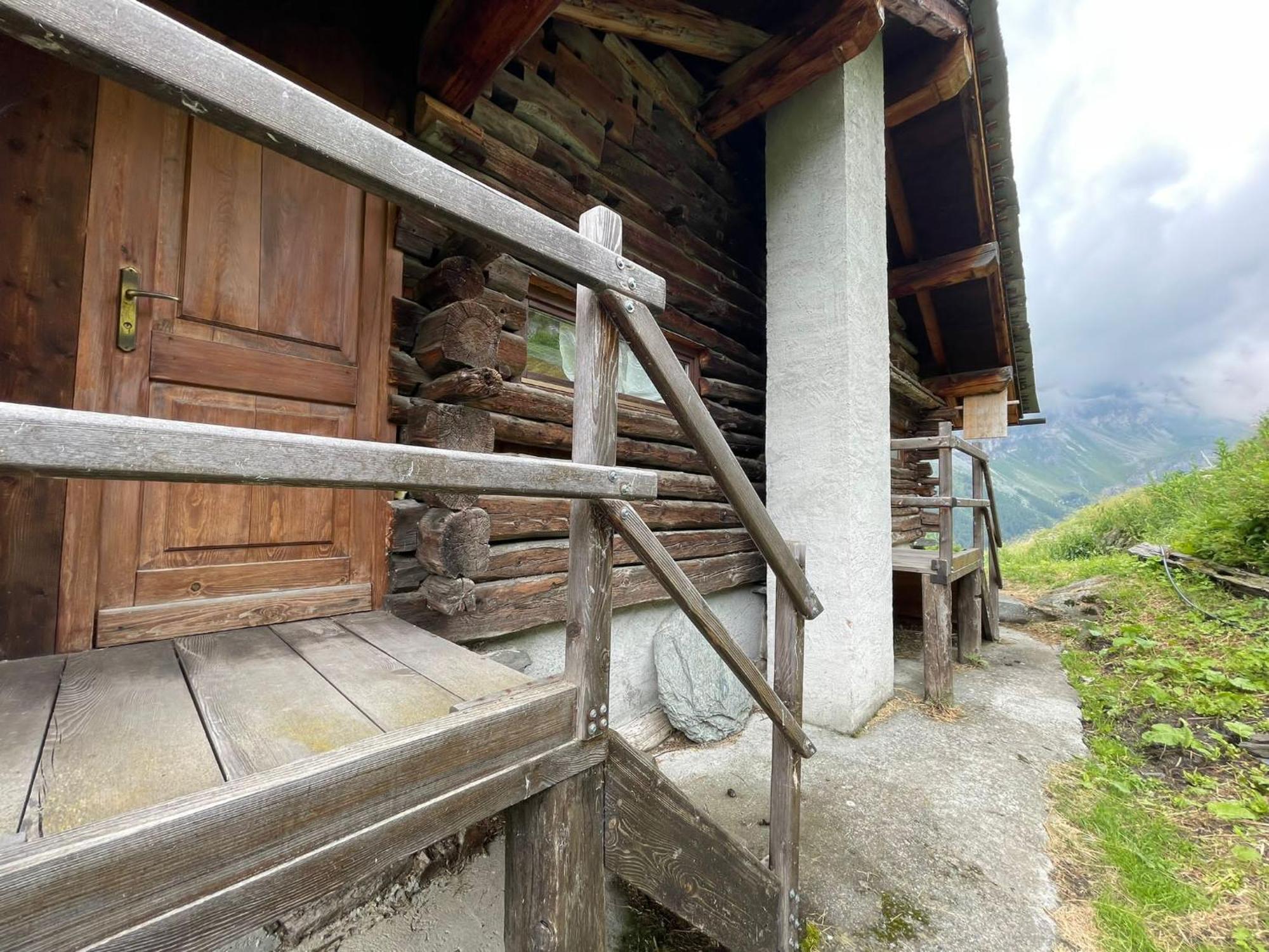 Rifugio Guide Frachey Hotel Saint Jacques Buitenkant foto